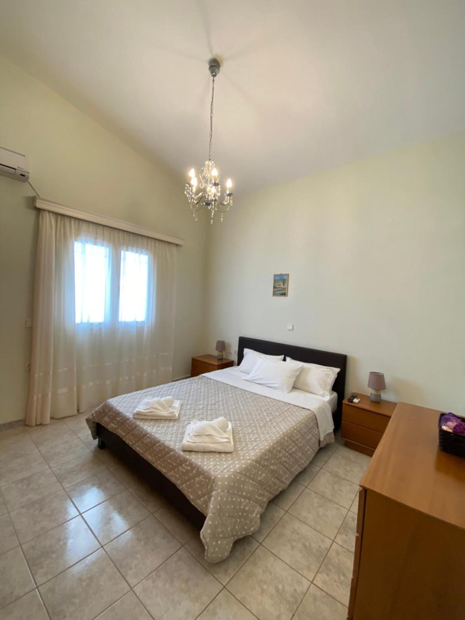 Aronis Spyros Panoramic Seaview Apartments Longos  Ruang foto