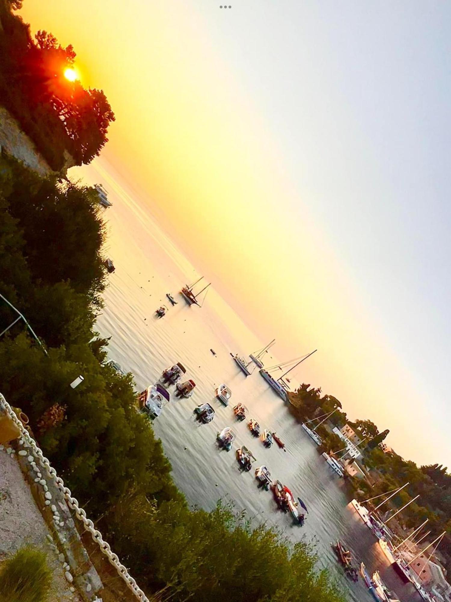 Aronis Spyros Panoramic Seaview Apartments Longos  Bagian luar foto
