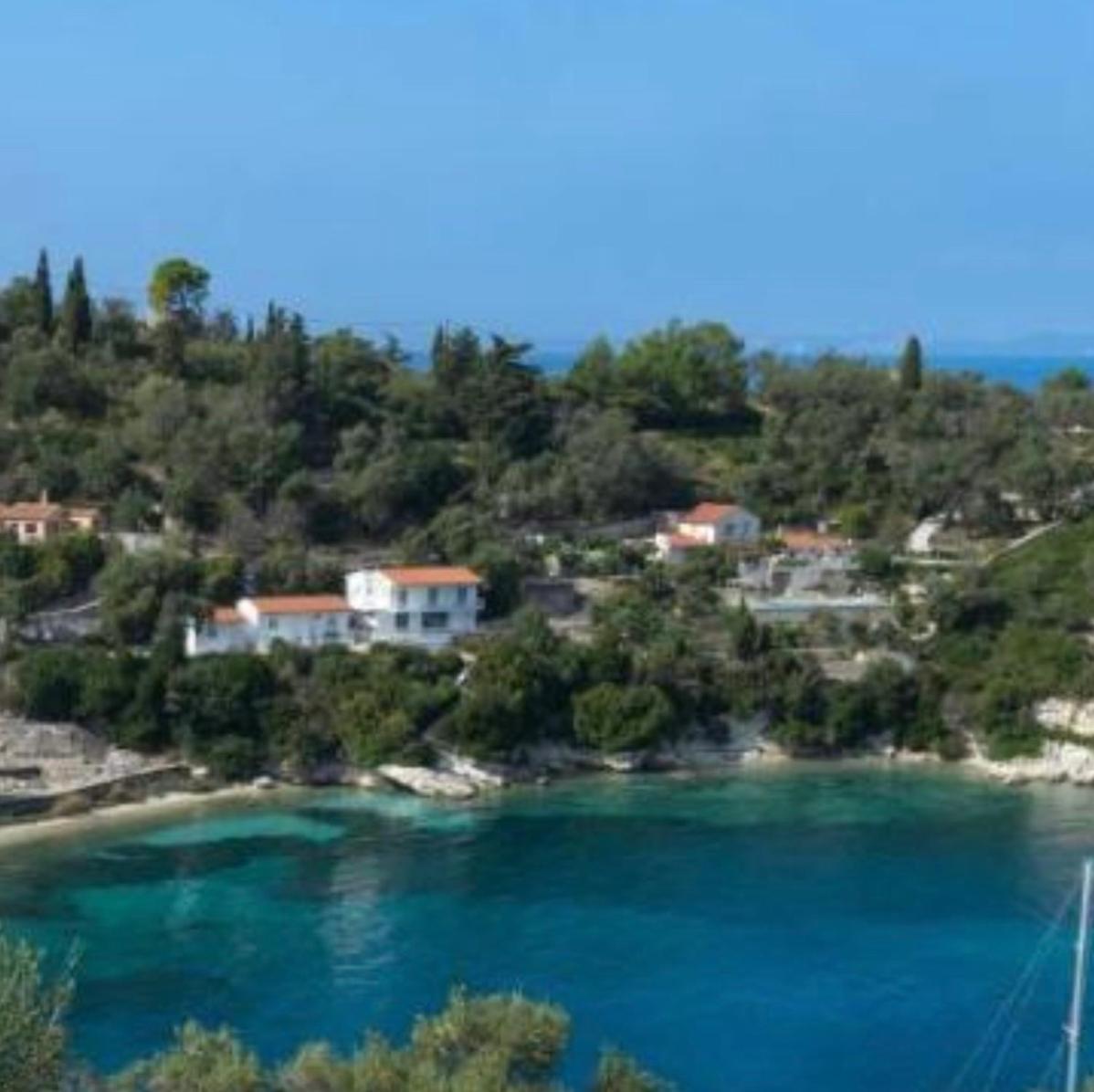 Aronis Spyros Panoramic Seaview Apartments Longos  Bagian luar foto